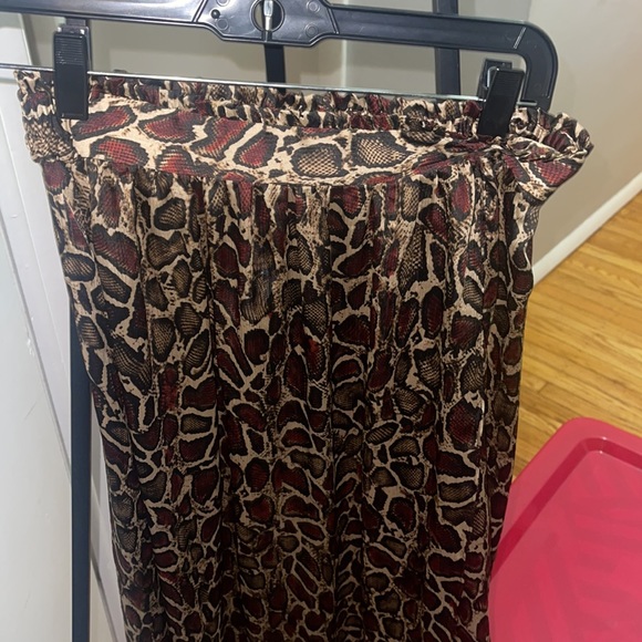 ZARA ANIMAL PRINT SATIN SKIRT - Picture 5 of 7